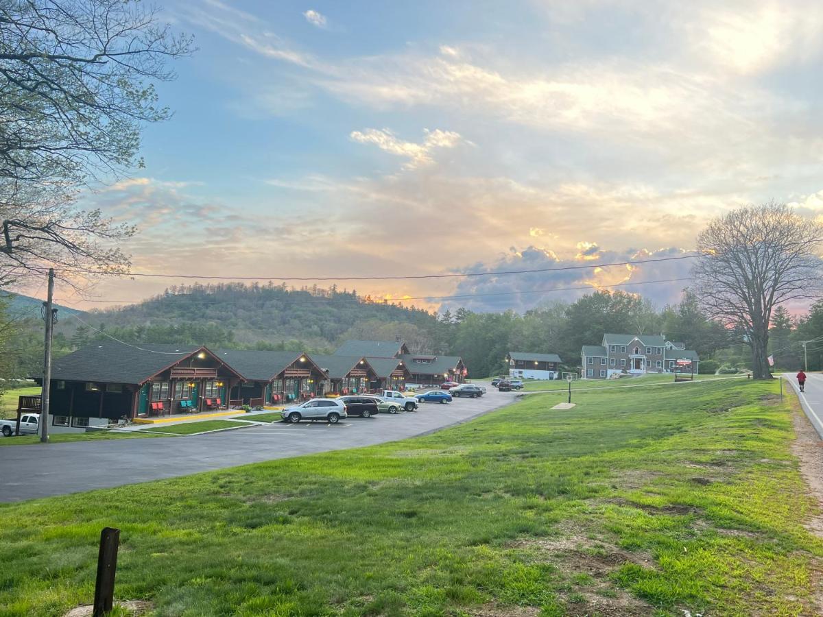 Swiss Chalets Village Inn North Conway Exterior foto