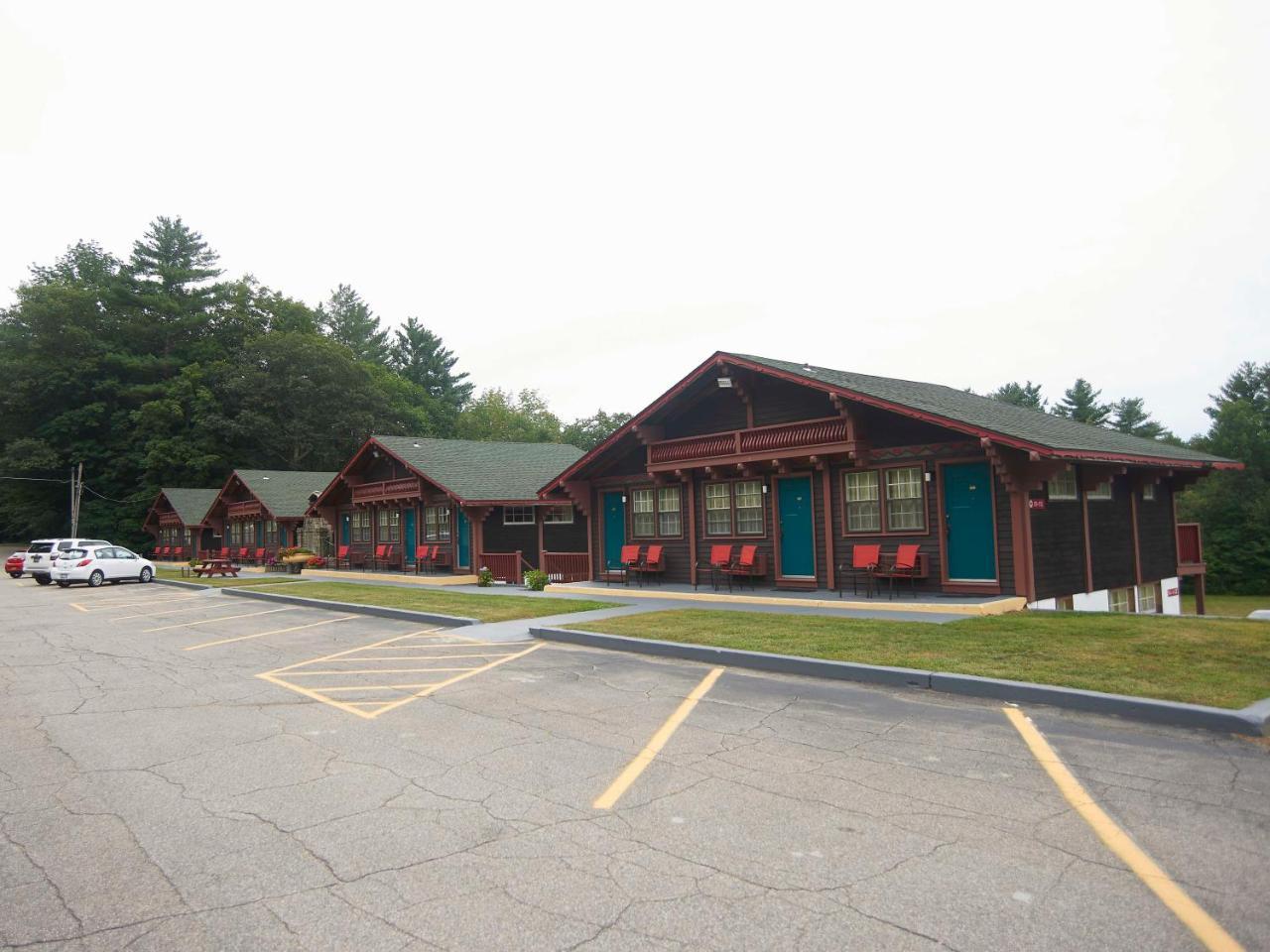 Swiss Chalets Village Inn North Conway Exterior foto